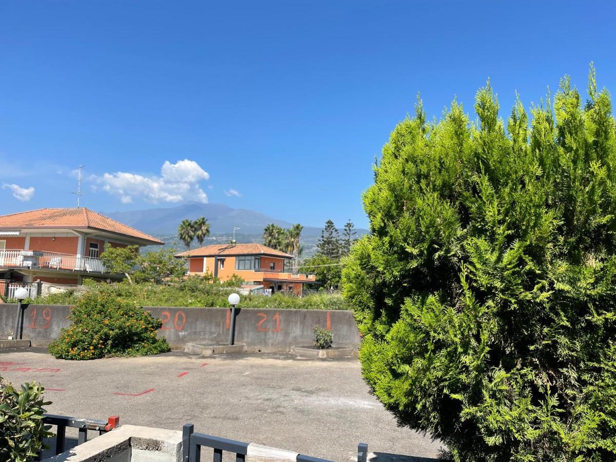 Fondachello Sea House Apartment Mascali Exterior photo
