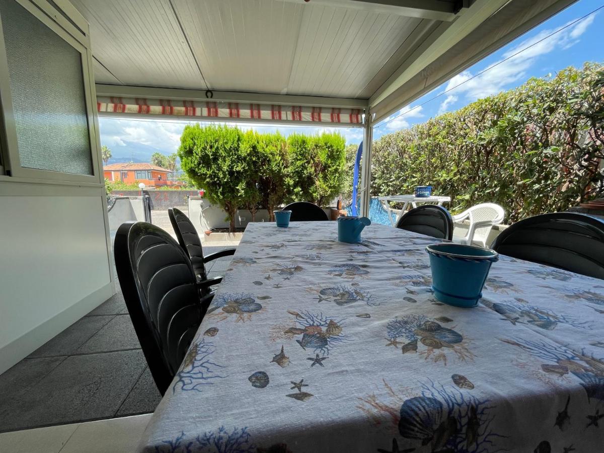 Fondachello Sea House Apartment Mascali Exterior photo